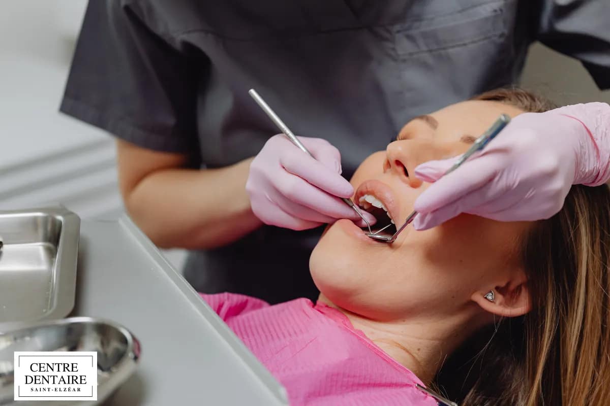 Le nettoyage des dents : à quoi s’attendre ?