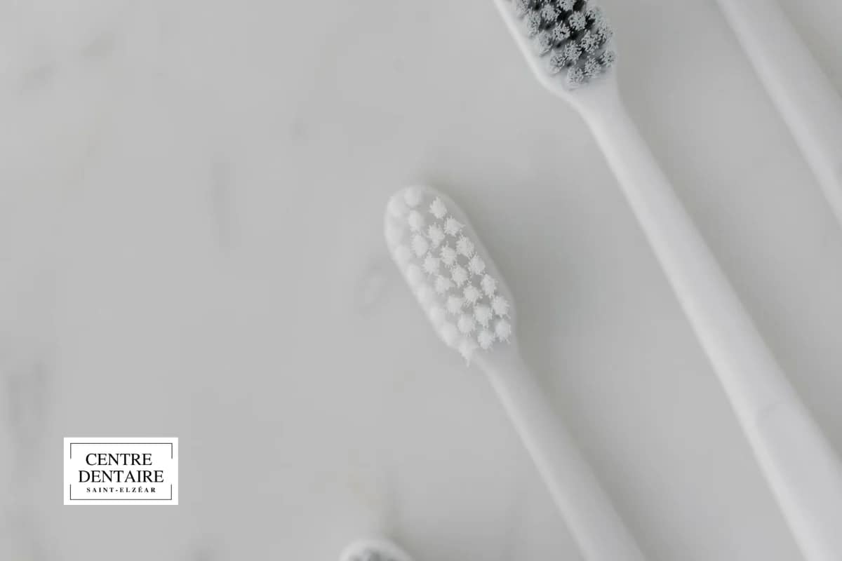 Bien vivre son traitement Invisalign au quotidien à Laval